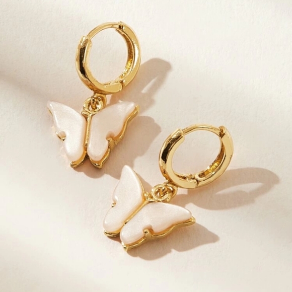 BUTTERFLY New Dainty Drop Pendant Huggie Style Pirced Ear Earrings - Picture 2 of 13